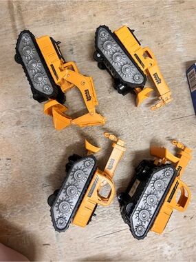 Kids Yellow Excavator Toy Set of 4